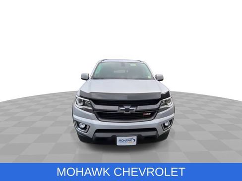 Used 2015 Chevrolet Colorado Z71 AWD/4WD image 3