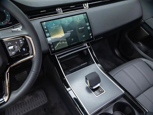 New 2026 Land Rover Range Rover Evoque S AWD/4WD image 24