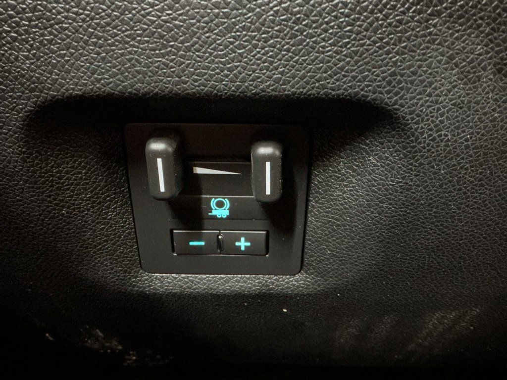 Used 2011 Chevrolet Silverado 1500 LT w/ All-Star Edition AWD/4WD image 19