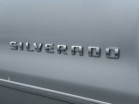 Used 2018 Chevrolet Silverado 1500 LTZ w/ Sport Package AWD/4WD image 2