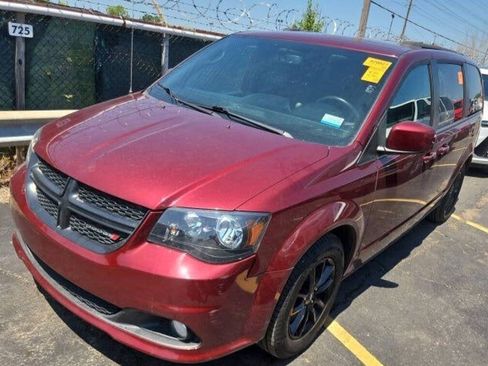 Used 2018 Dodge Grand Caravan SE FWD image 1