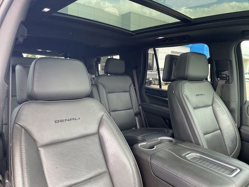 Used 2021 GMC Yukon Denali w/ Denali Ultimate Package RWD image 36