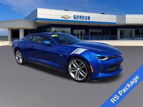 Used 2018 Chevrolet Camaro LT w/ RS Package image 8