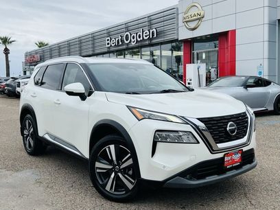 Used 2021 Nissan Rogue SL w/ Premium Package