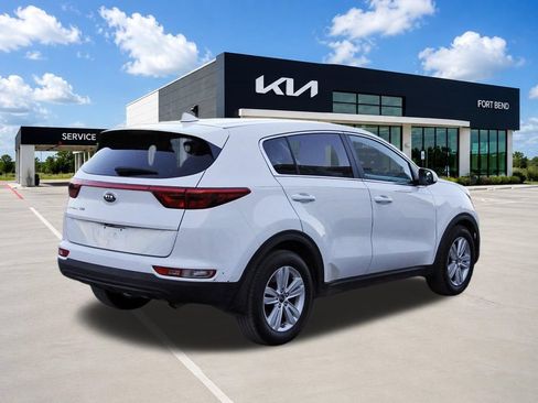 Used 2018 Kia Sportage LX FWD image 5