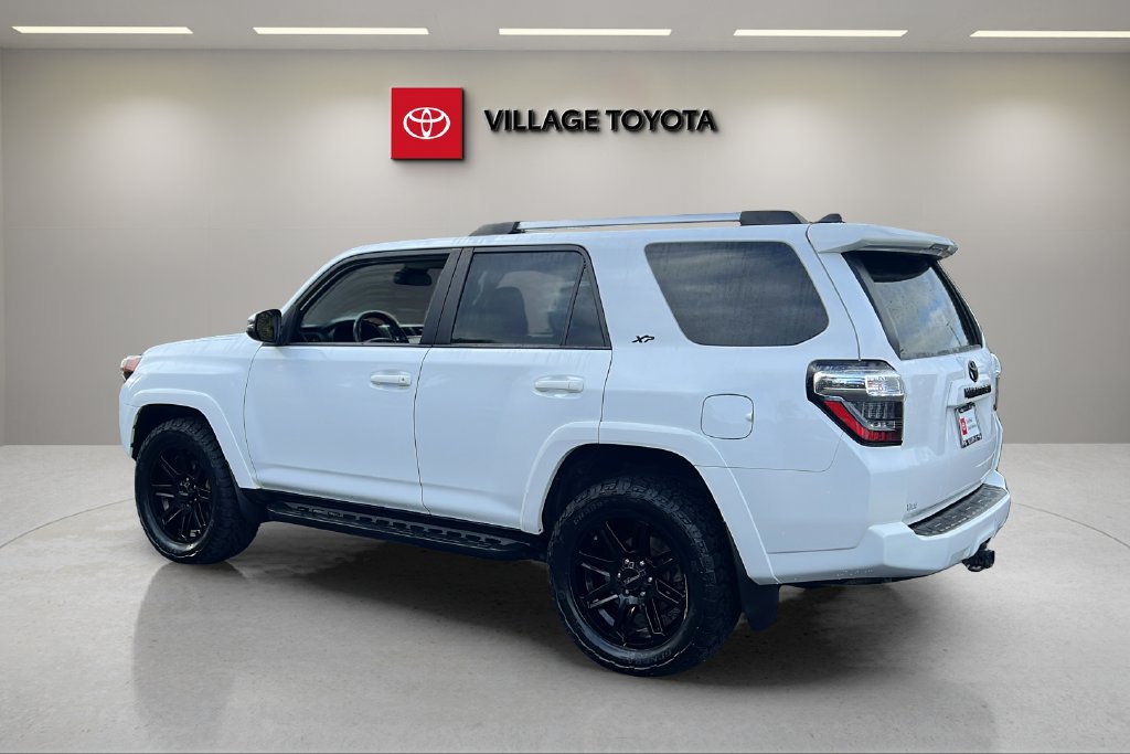 Certified 2024 Toyota 4Runner SR5 Premium w/ Moonroof Package AWD/4WD image 3