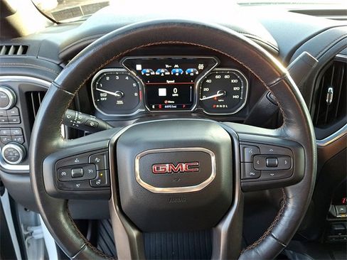 Used 2020 GMC Sierra 1500 AT4 w/ Off-Road Performance Package image 21