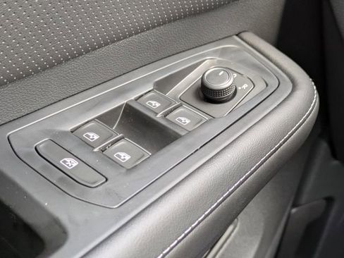 New 2026 Volkswagen Atlas SE image 25