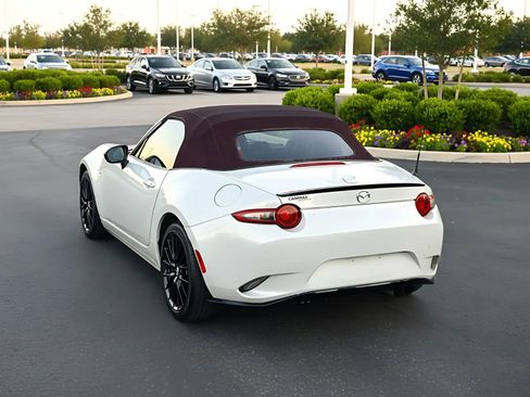 Used 2018 MAZDA MX-5 Miata Club w/ Brembo/BBS Recaro Package image 4