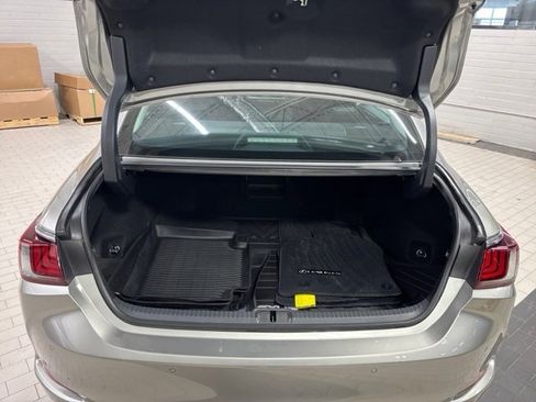 Used 2020 Lexus ES 350 w/ Premium Package image 25