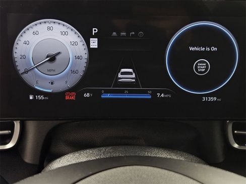 Used 2025 Hyundai Elantra Limited image 12