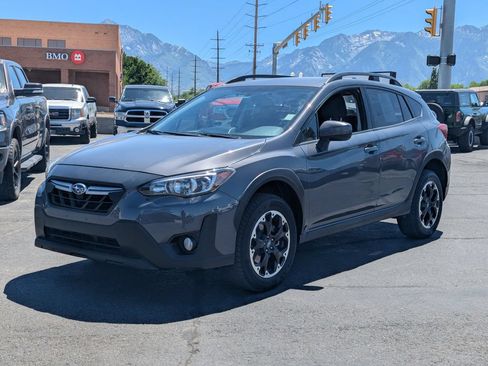 Used 2021 Subaru Crosstrek 2.0i Premium w/ Popular Package #3 AWD/4WD image 9
