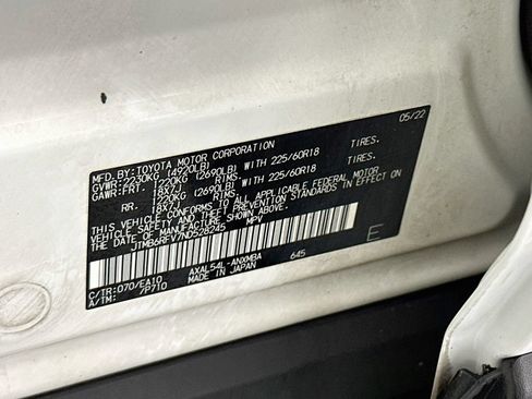 Used 2022 Toyota RAV4 XLE Premium AWD/4WD image 33