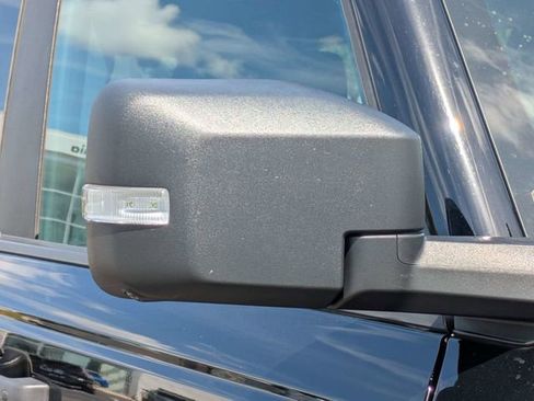 Used 2022 Ford Bronco Wildtrak image 11