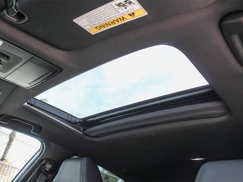 Used 2025 Honda Civic Sport image 31