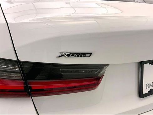 Certified 2023 BMW 330e xDrive w/ Premium Package image 7