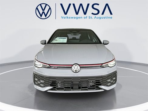 New 2026 Volkswagen GTI SE image 2