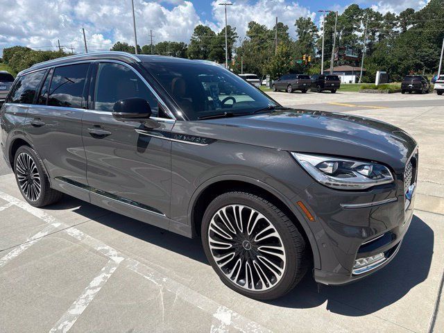 Used 2024 Lincoln Aviator Black Label w/ Dynamic Handling Package AWD/4WD image 1