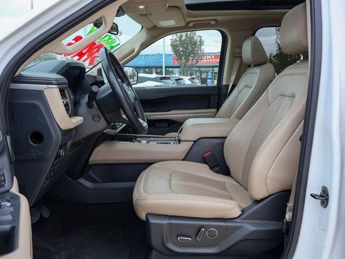 Used 2024 Ford Expedition Max Limited image 7