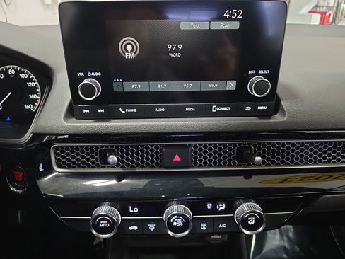 Used 2023 Honda Civic Sport image 21