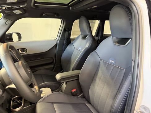 Certified 2025 MINI Cooper S image 11