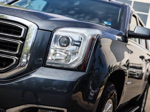 Used 2019 GMC Yukon SLT w/ Open Road Package AWD/4WD image 9