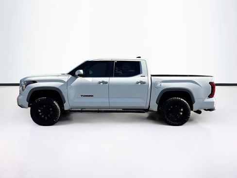 Used 2024 Toyota Tundra Limited AWD/4WD image 8