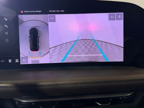 Used 2025 Audi Q5 Premium w/ Convenience Package image 16