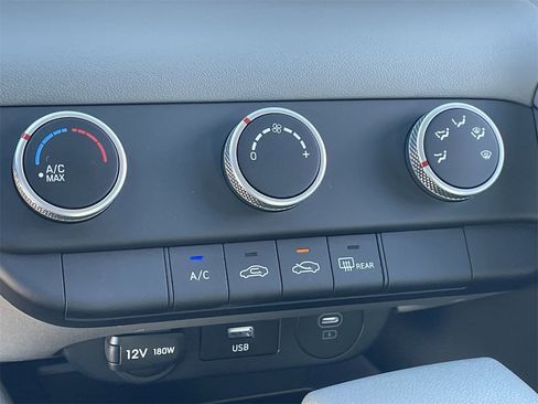 New 2026 Hyundai Elantra SE image 26