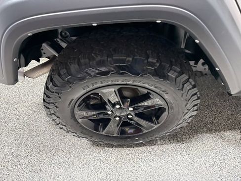 Used 2022 Jeep Wrangler Unlimited Sport image 22