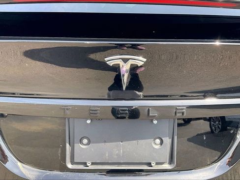 Used 2023 Tesla Model X image 22