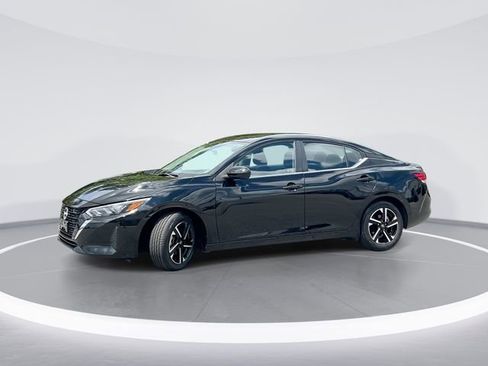 Used 2025 Nissan Sentra SV FWD image 1
