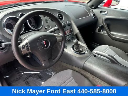 Used 2008 Pontiac Solstice Convertible w/ Convenience Package RWD image 17