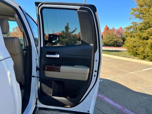 Used 2008 Toyota Tundra Limited image 19