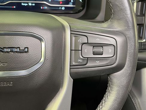 Used 2022 GMC Yukon Denali w/ Denali Premium Package image 39