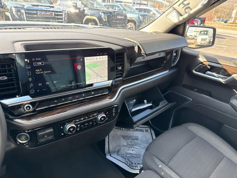 Certified 2025 GMC Sierra 1500 Elevation image 23