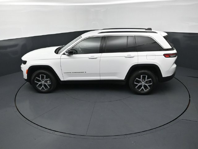 Certified 2025 Jeep Grand Cherokee Limited AWD/4WD image 15
