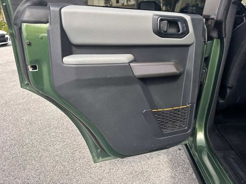 Used 2023 Ford Bronco Badlands image 12