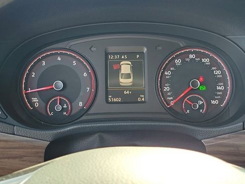 Certified 2022 Volkswagen Passat 2.0T image 25