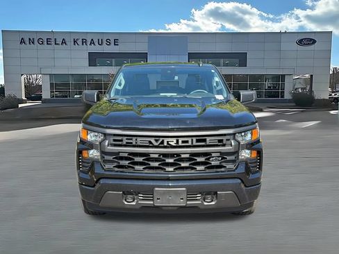 Used 2026 Chevrolet Silverado 1500 Custom w/ LPO, Dark Essentials Package RWD image 2