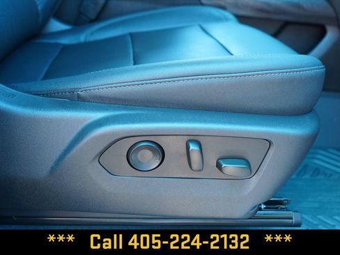Used 2023 Chevrolet Silverado 1500 LTZ w/ Technology Package AWD/4WD image 25