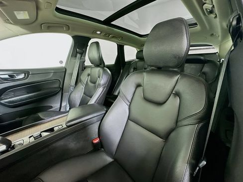 Used 2023 Volvo XC60 B5 Plus w/ Climate Package AWD/4WD image 26