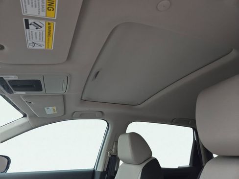 Used 2023 Honda CR-V EX image 19