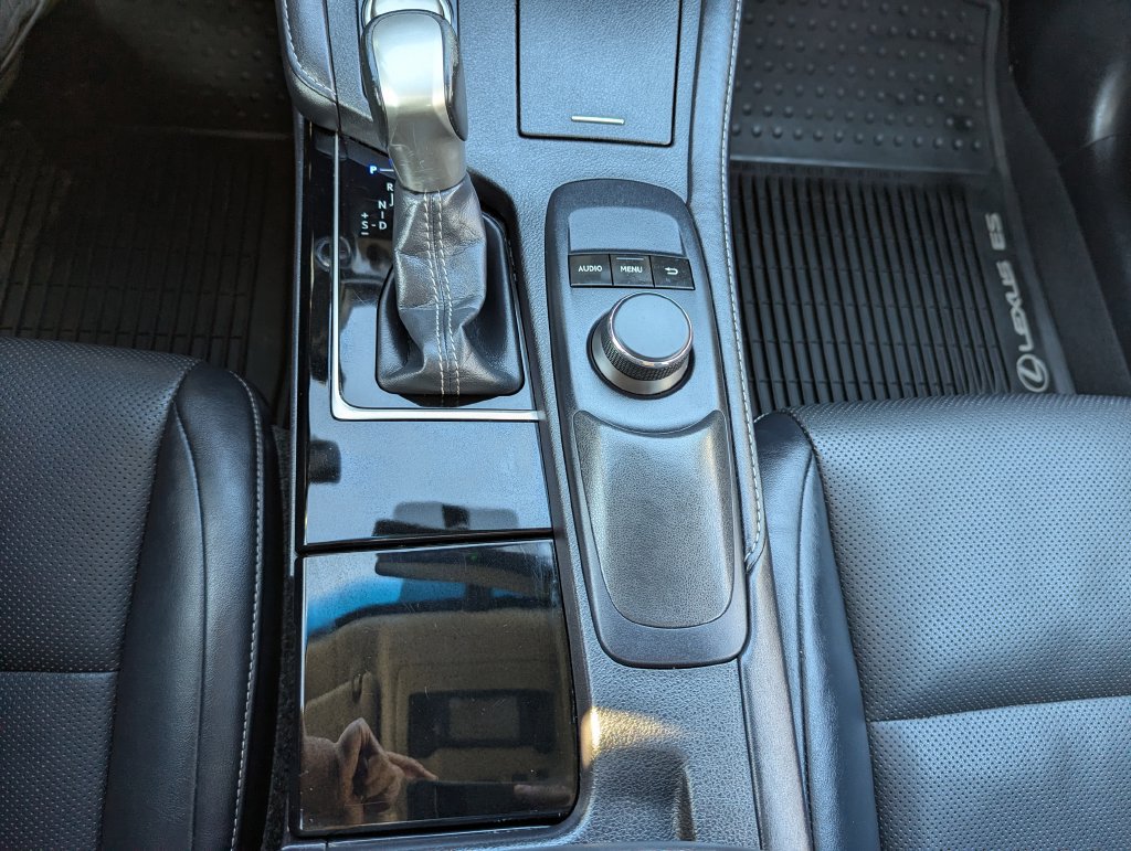 Used 2016 Lexus ES 350 w/ Premium Package w/Wood Trim FWD image 28