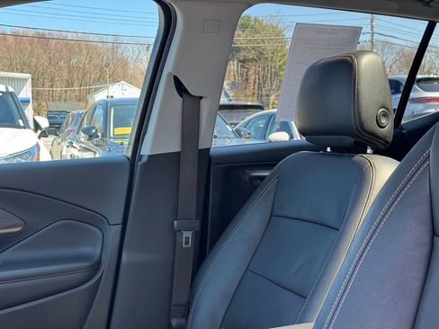 Used 2021 GMC Terrain SLT w/ Infotainment Package II image 23