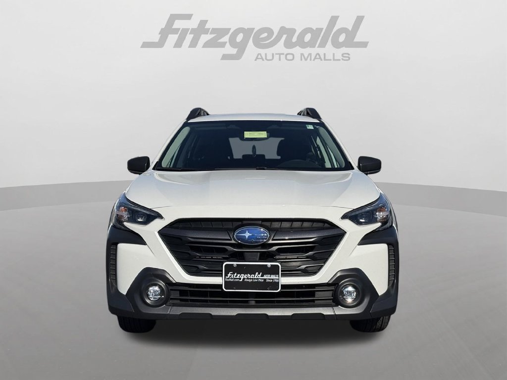 Used 2025 Subaru Outback AWD/4WD image 3