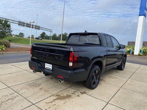 New 2026 Honda Ridgeline Black Edition image 10
