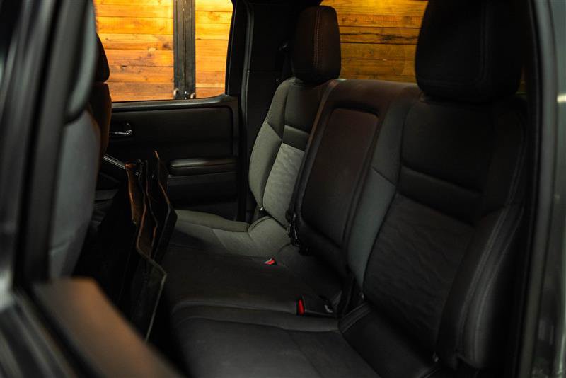 Used 2023 Nissan Frontier SV w/ Midnight Edition Package AWD/4WD image 10