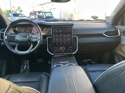 Used 2024 GMC Acadia Denali w/ Super Cruise Package AWD/4WD image 19