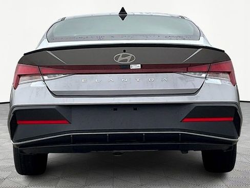 New 2025 Hyundai Elantra Sport image 4